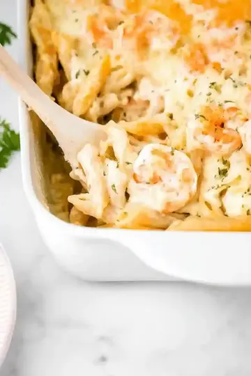 Creamy Shrimp Alfredo Bake Casserole